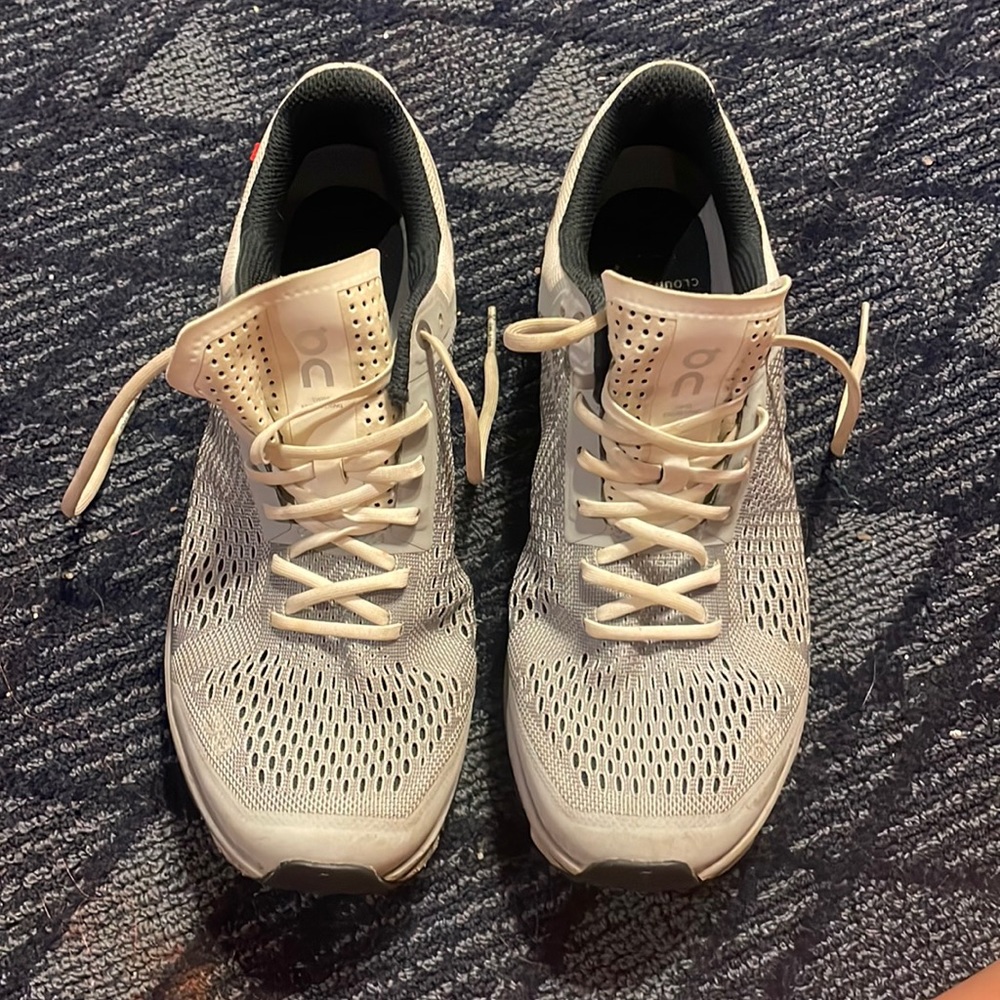 Grey on cloud tennis shoes